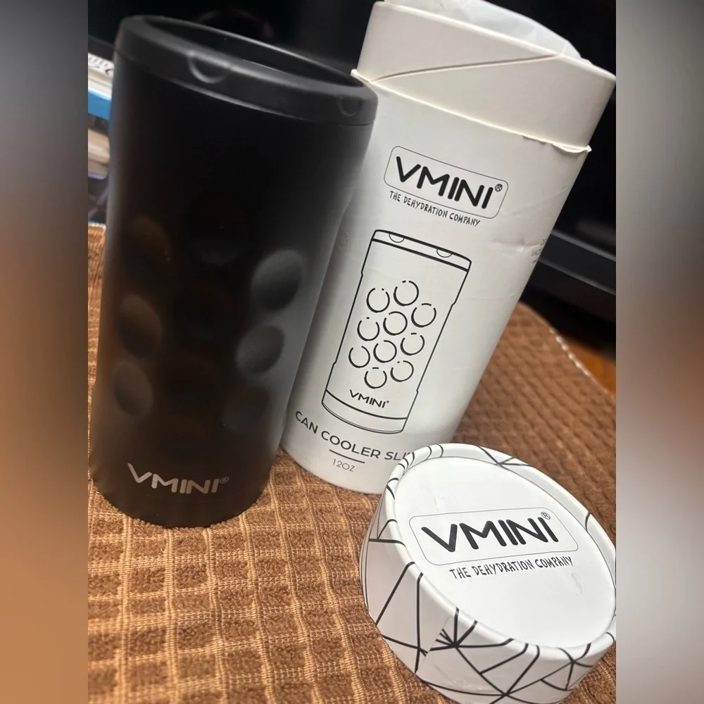 Vmini Black Can Cooler - Picture 2 of 5